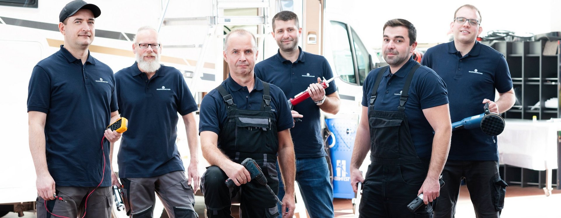 Mitarbeiterteam in der Werkstatt