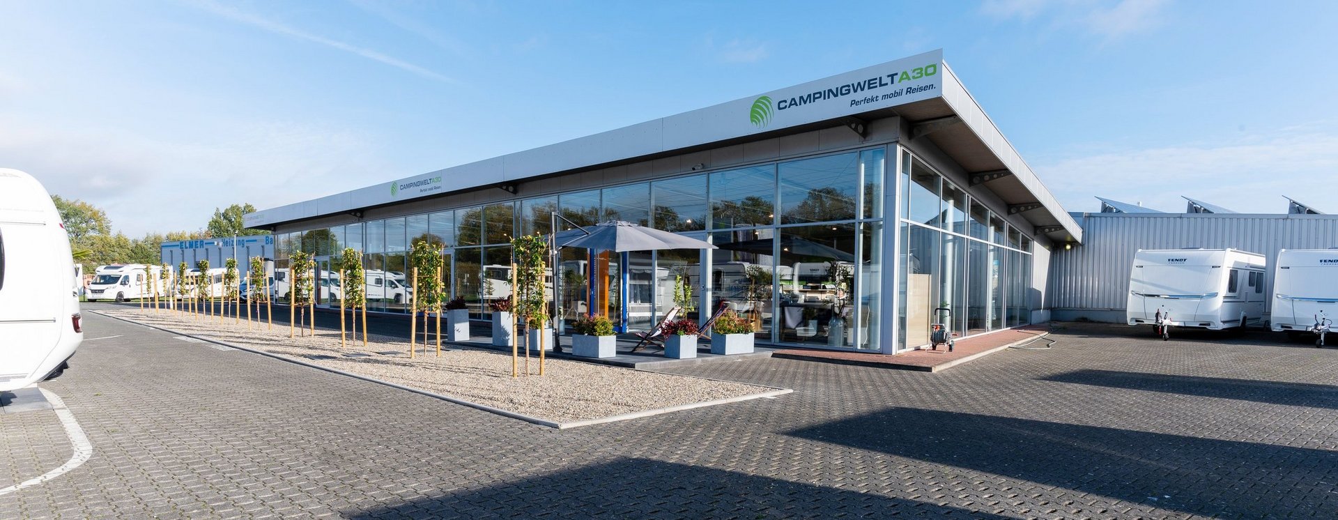 Campingwelt Gebäude von außen